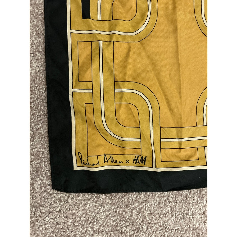 Richard Allen x H&M Scarf Womens OS Yellow Black Excellent Geometric Chain Link - Picture 3 of 7